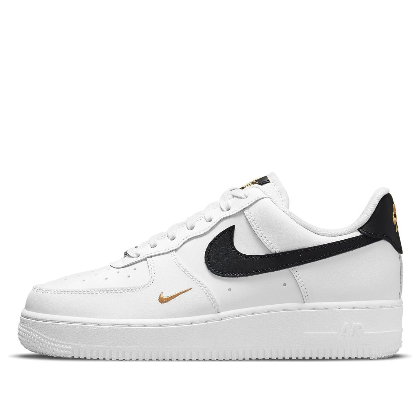 Nike Air Force 1 “07 Essential “White Black”