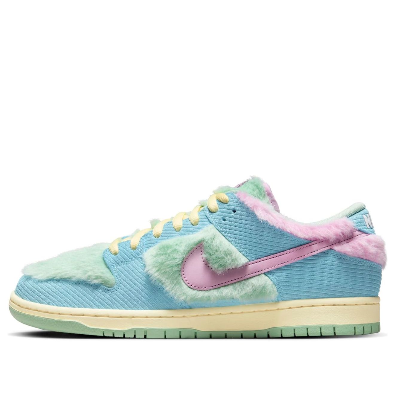Nike x Verdy SB Dunk Low “Visty”