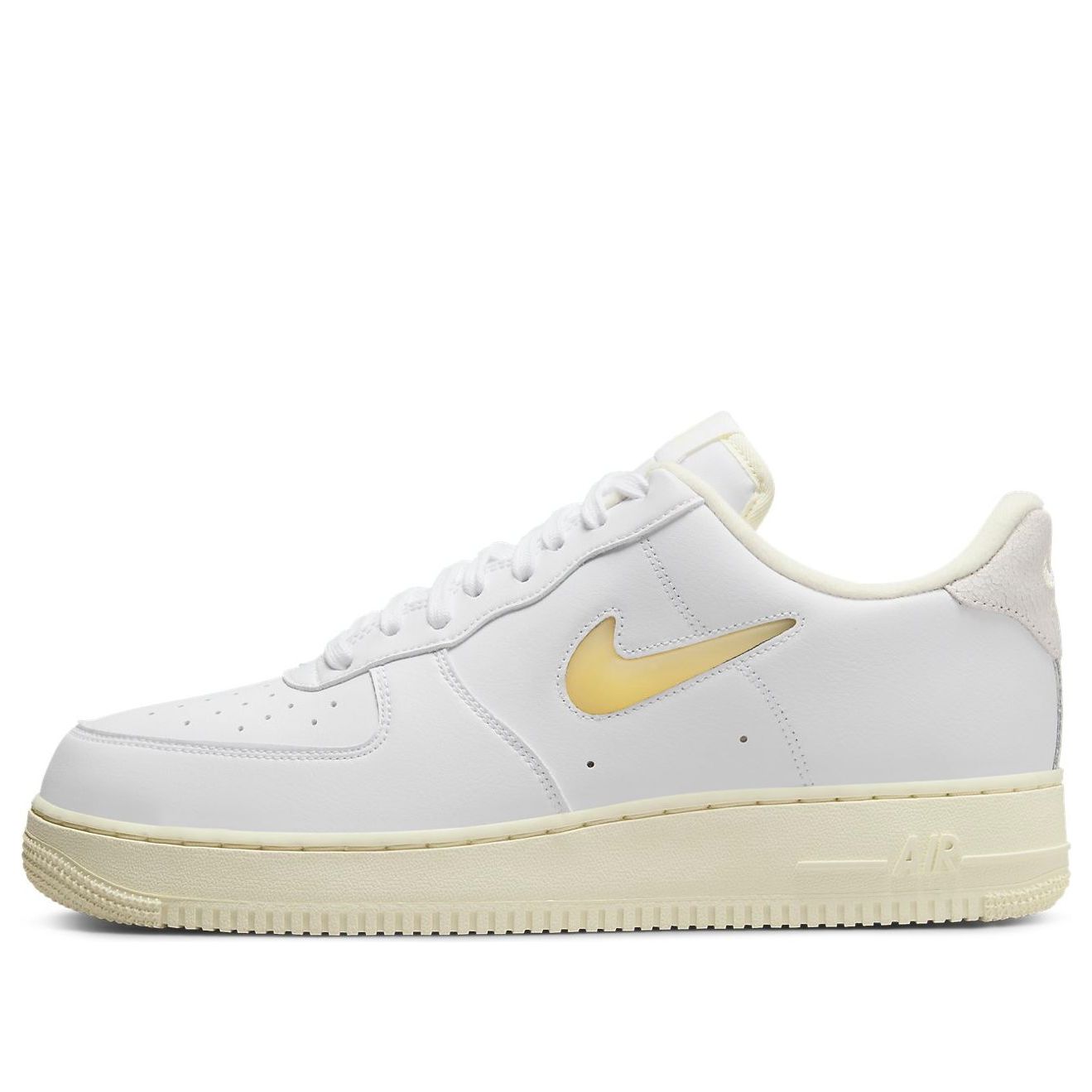 Nike Air Force 1 “07 LX “Pale Vanilla”